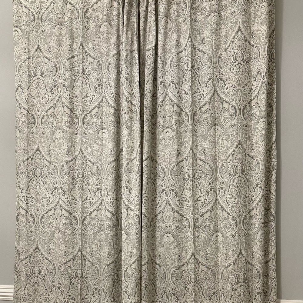 Single Pottery Barn Mackenna Paisley Blue 50”x108” panel